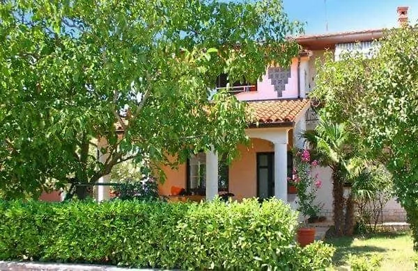 Apartment With Pool Adria Marcana